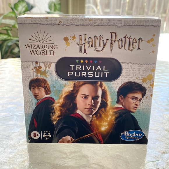 Harry Potter Trivial Pursuit Game - Picture 1 of 3
